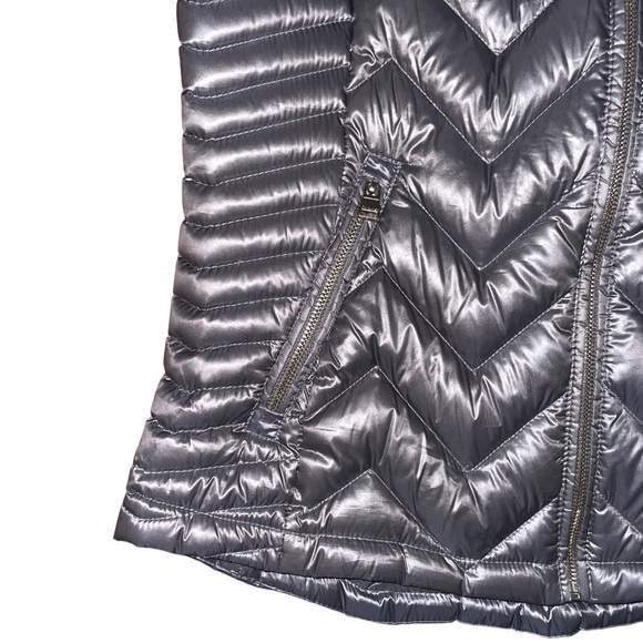 Calvin Klein Metallic Grey Performance Vest - Picture 2 of 6